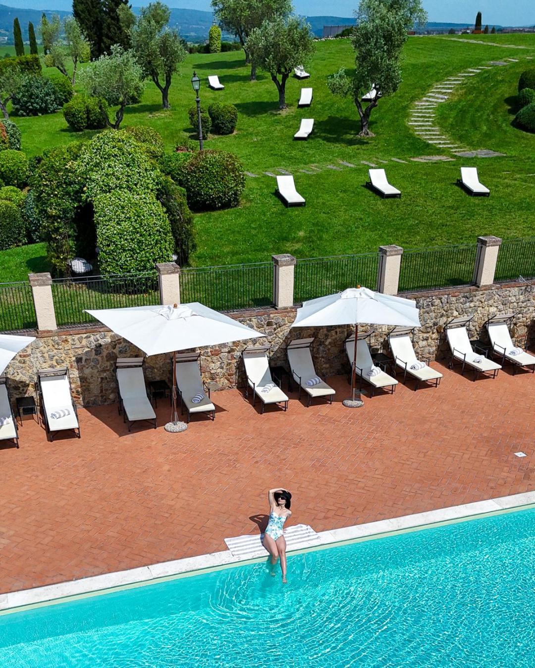 La Bagnaia Golf Resort ภายนอก รูปภาพ