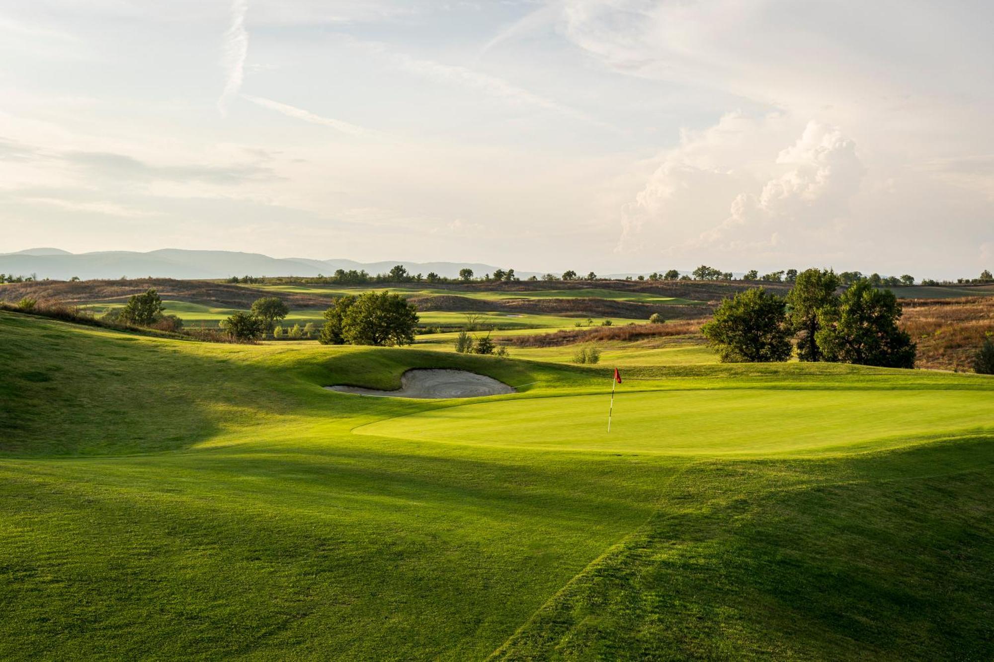 La Bagnaia Golf Resort ภายนอก รูปภาพ